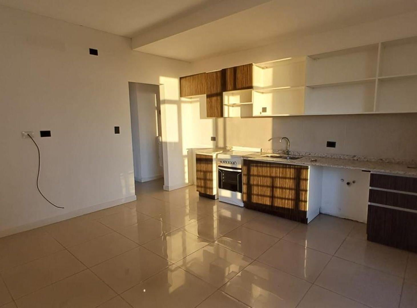 Foto de DEPARTAMENTO 2 AMBIENTES EN VENTA EN QUILMES, imagen 1