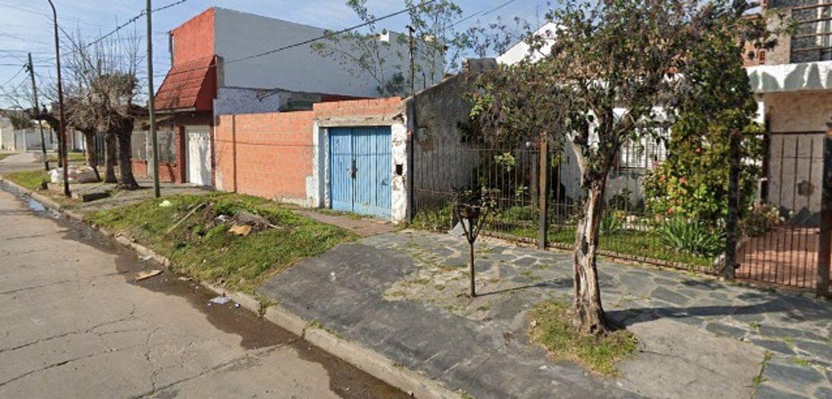 Foto de LOTE EN VENTA IDEAL INVERSION EN BANFIELD, imagen 3