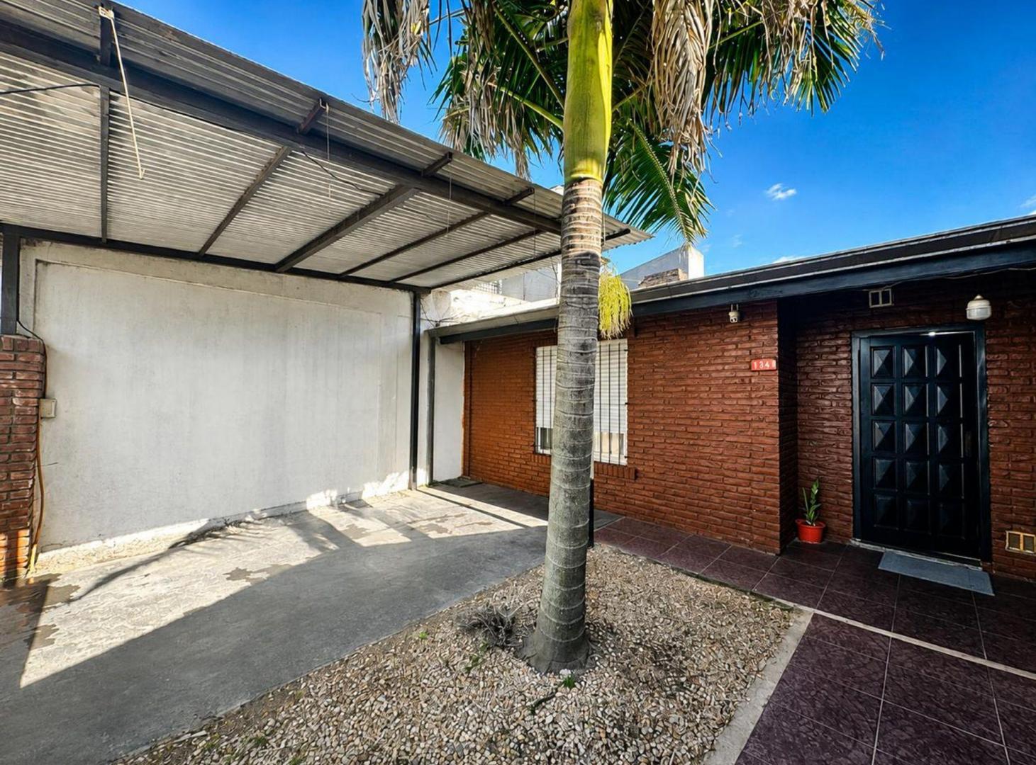 Foto de Venta casa 4 amb quincho y parrilla Zeballos, imagen 1