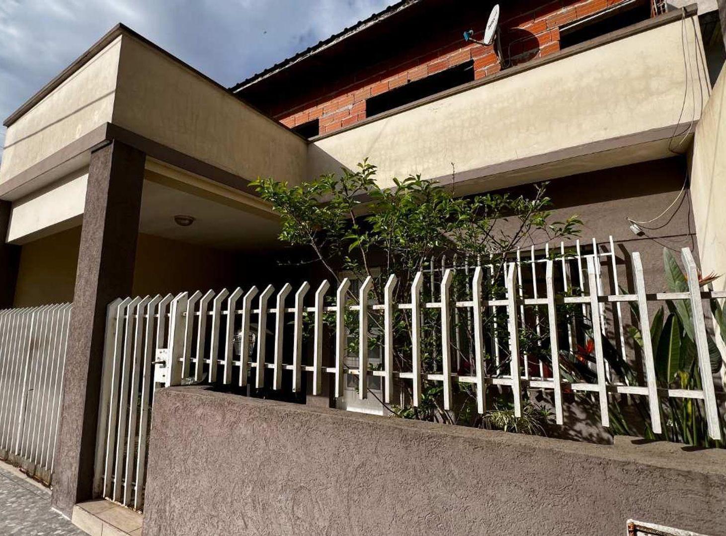 Foto de CASA 4 AMBIENTES VENTA EN VILLA CELINA + DEPTO, imagen 1