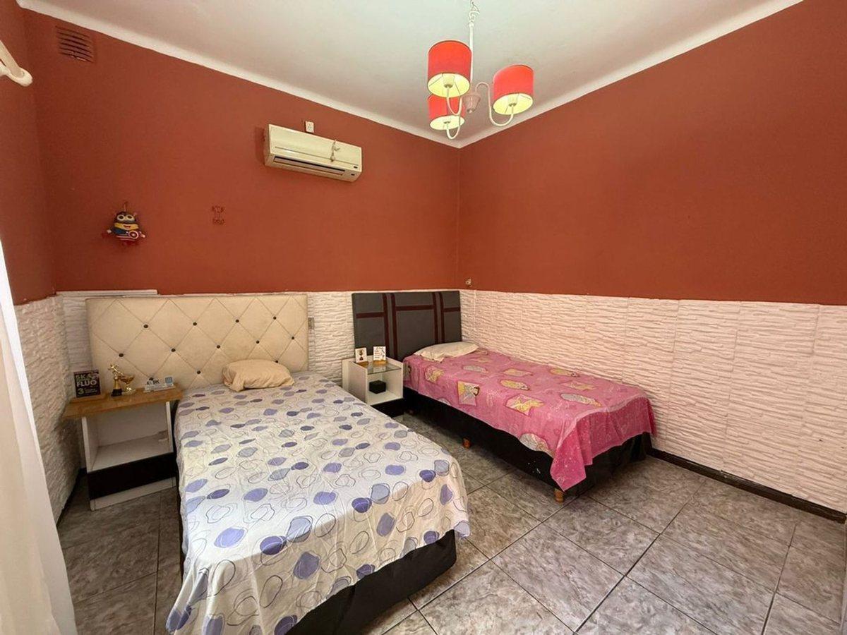 Foto de PH 3 AMB EN VENTA VALENTIN ALSINA CON DEPARTAMENTO, imagen 2