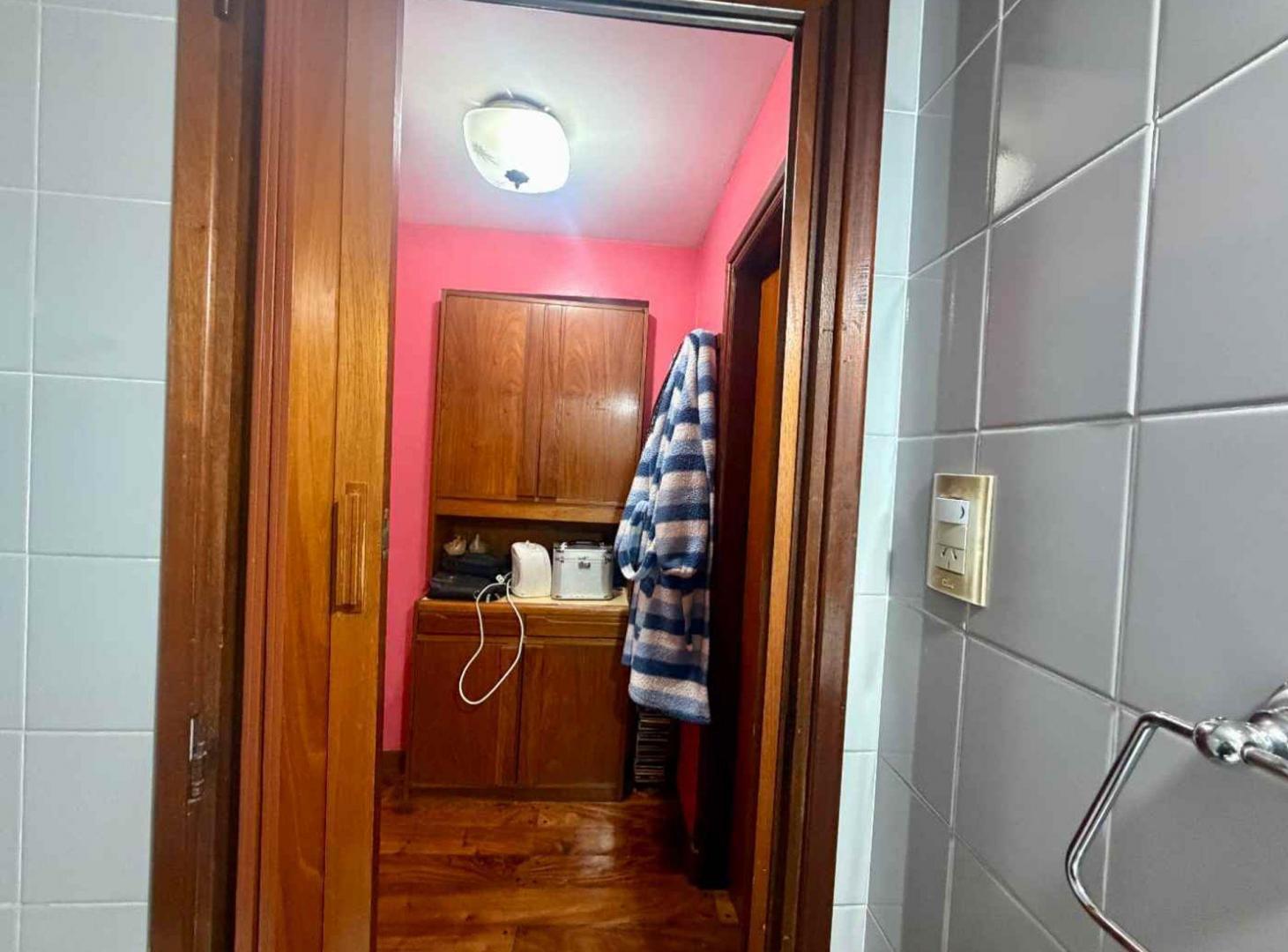 Foto de CASA 4 AMBIENTES EN VENTA EN LOMAS DE ZAMORA, imagen 2