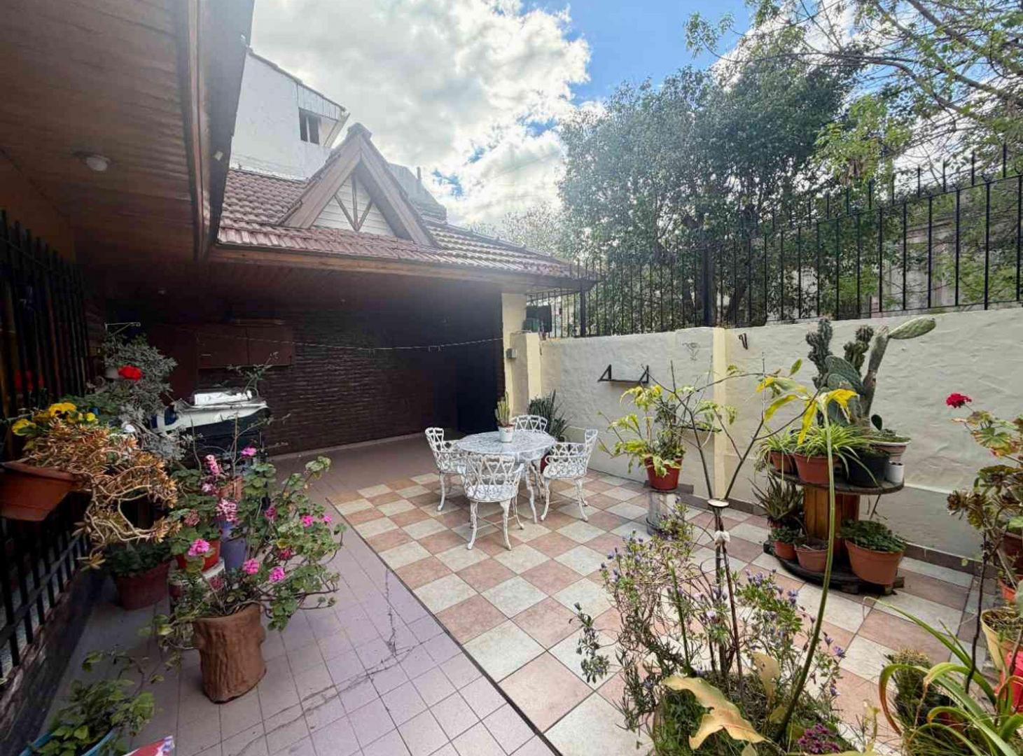 Foto de CASA 4 AMBIENTES EN VENTA EN LOMAS DE ZAMORA, imagen 3