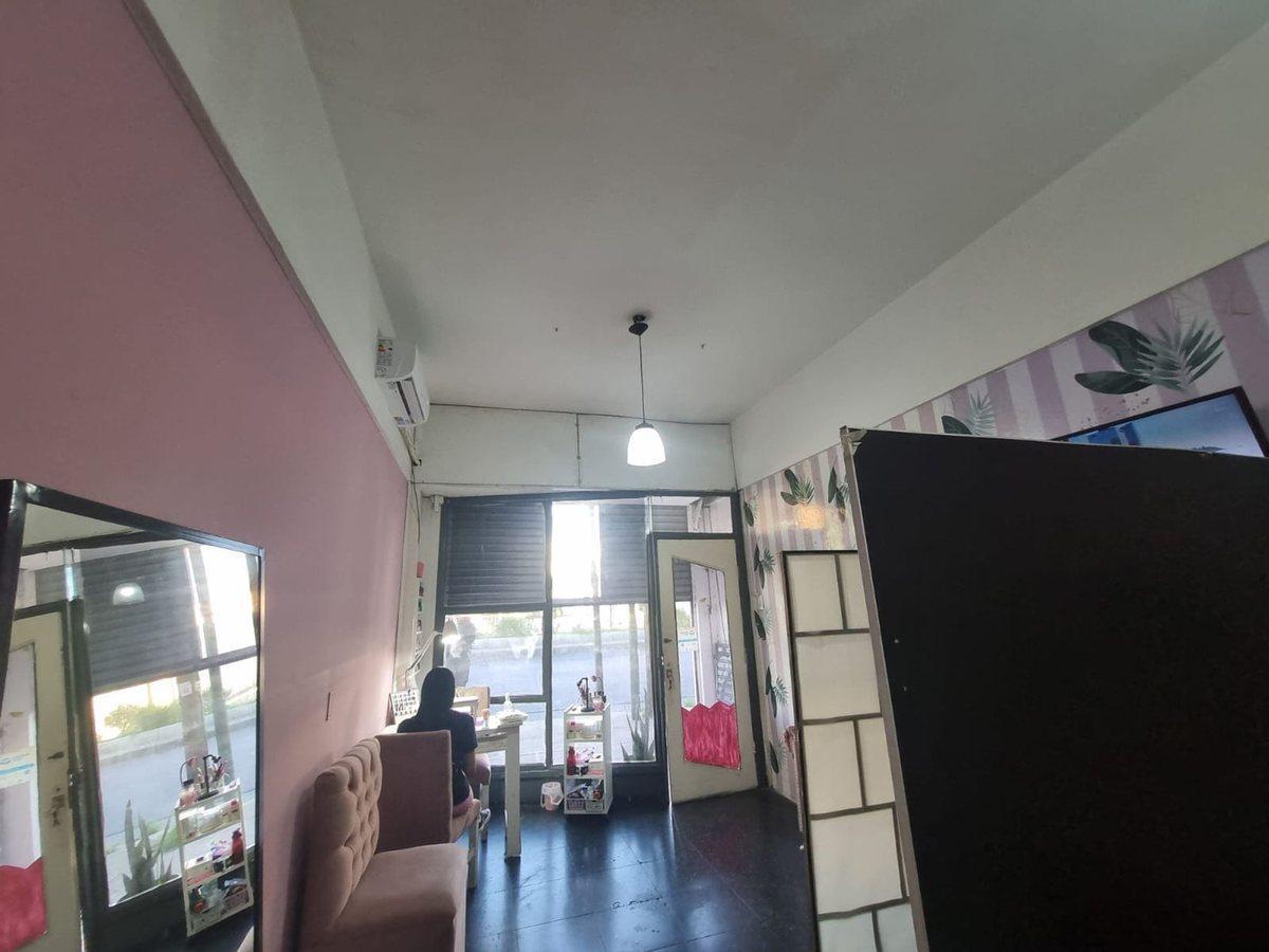 Foto de LOCAL VENTA HIPOLITO IRIGOYEN 7100 LOMAS DE ZAMORA, imagen 4
