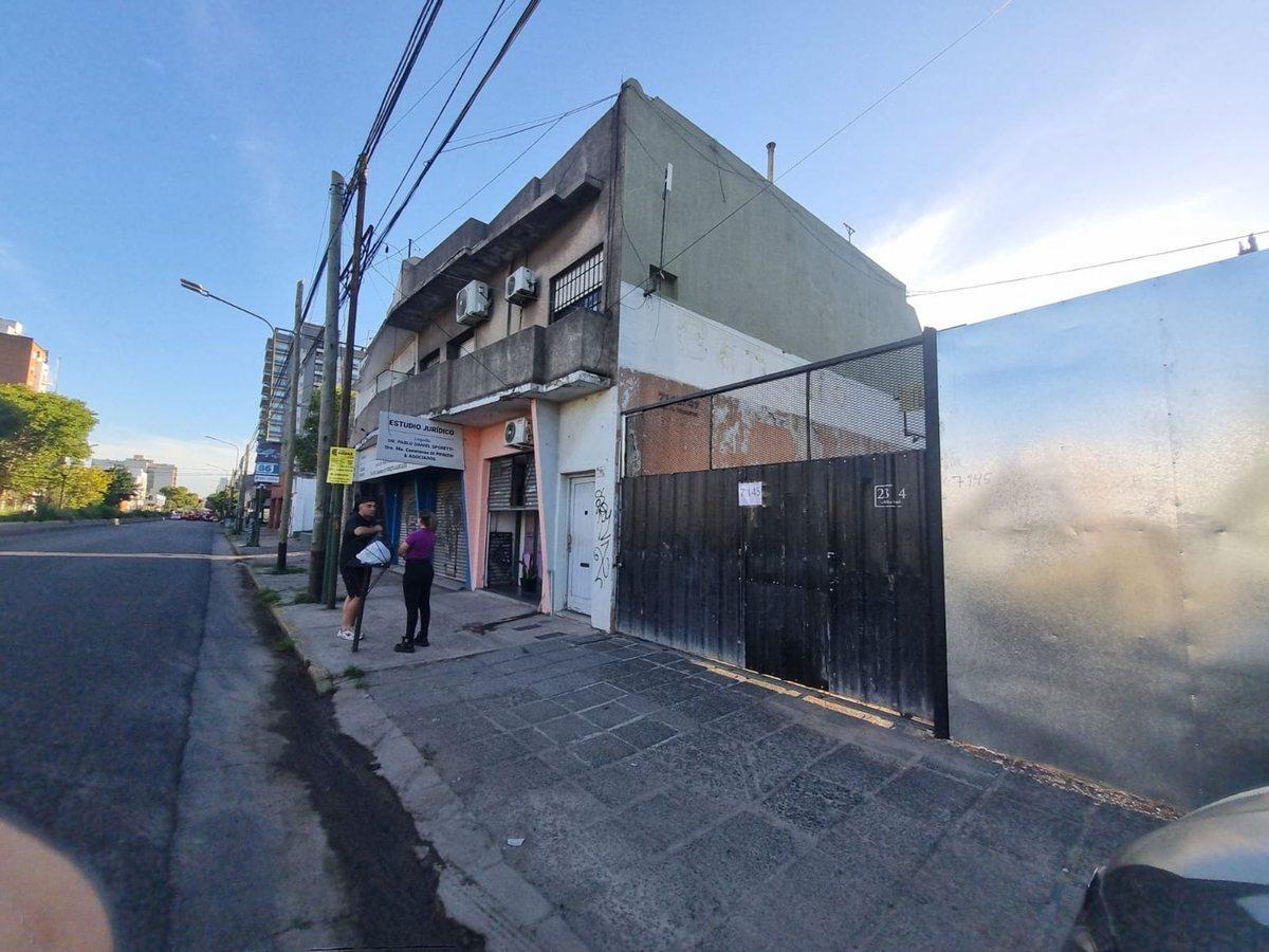 Foto de LOCAL VENTA HIPOLITO IRIGOYEN 7100 LOMAS DE ZAMORA, imagen 2