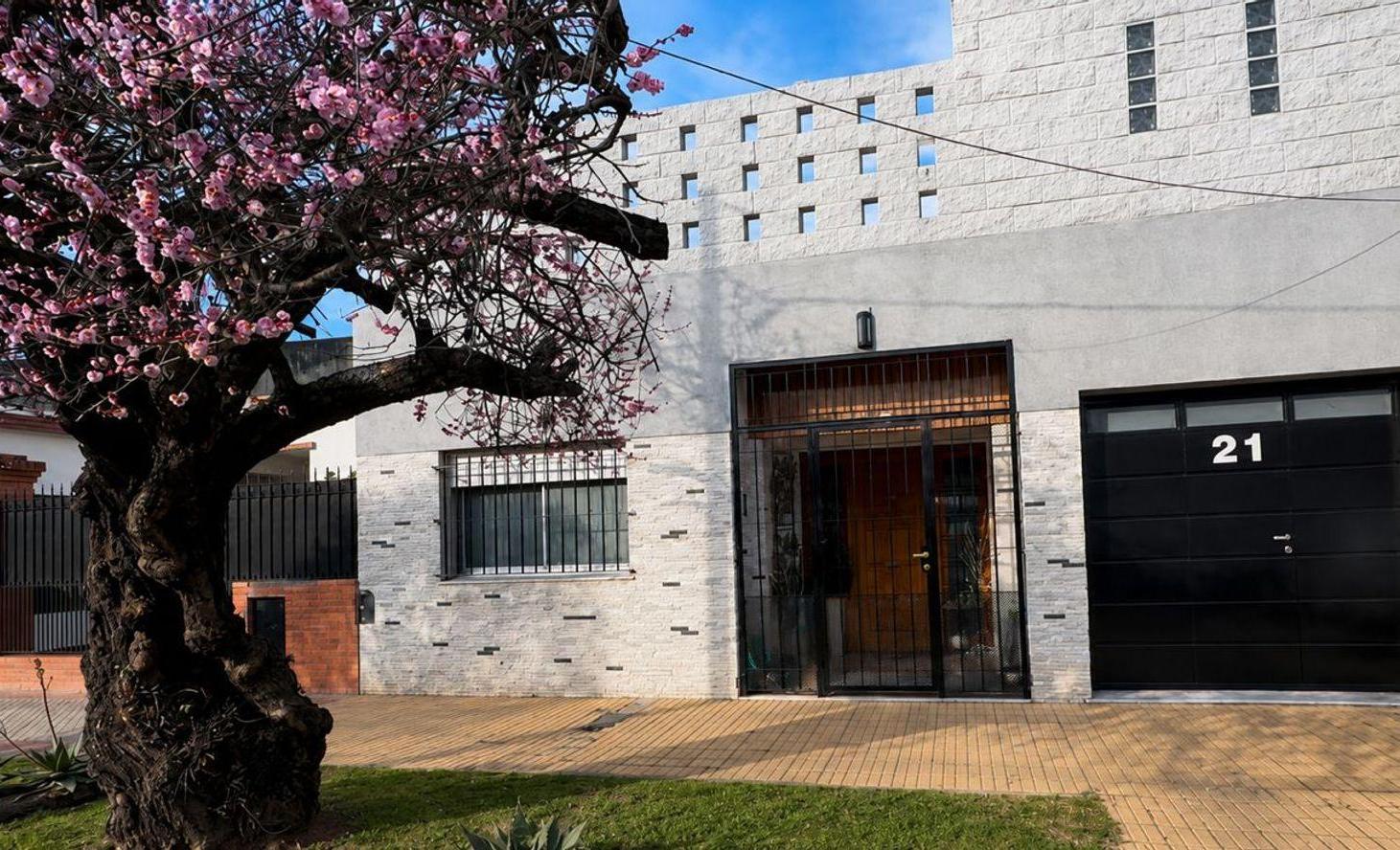 Foto de VENTA CASA LOMAS DE ZAMORA APTO CREDITO, imagen 2