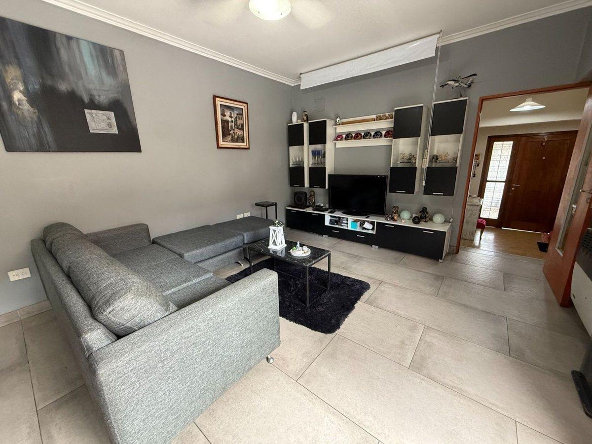Foto de VENTA CASA LOMAS DE ZAMORA APTO CREDITO, imagen 4