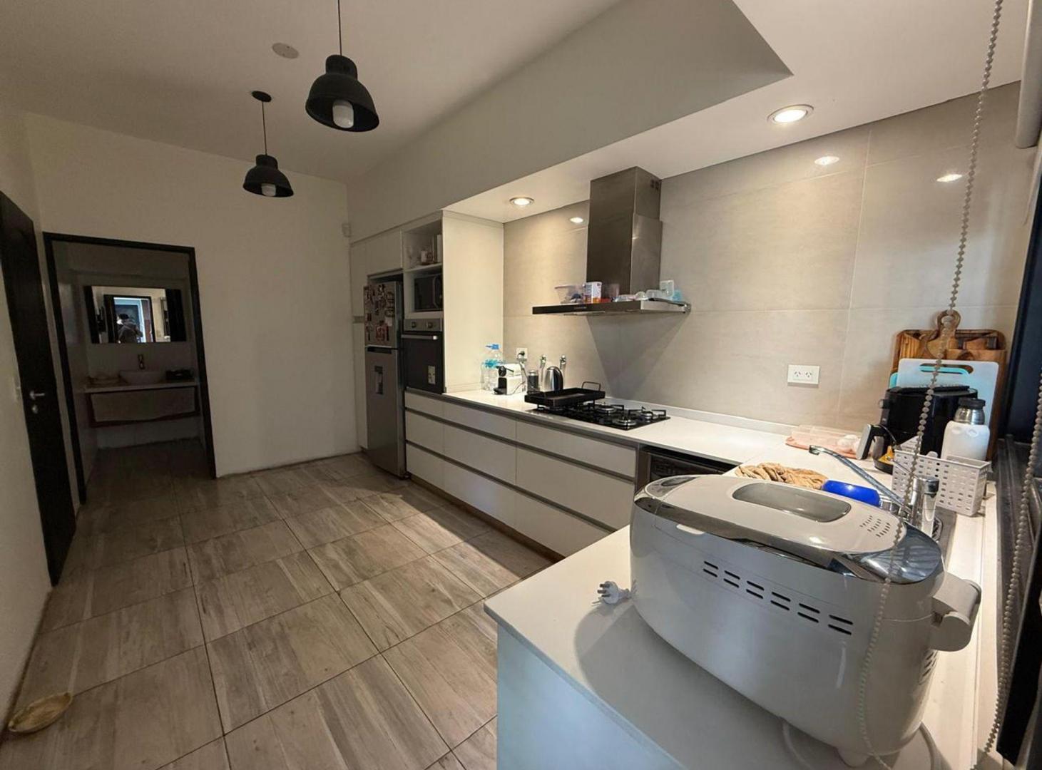 Foto de CASA 3 AMBIENTES VENTA LLAVALLOL JARDÍN COCHERA, imagen 3