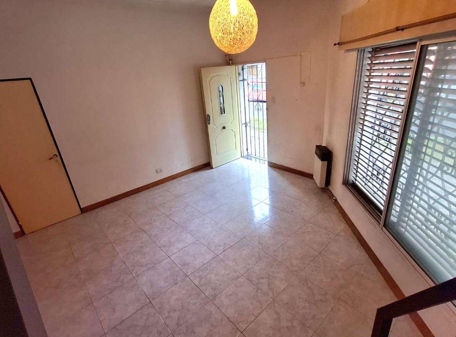 Foto de PH 3 AMBIENTES VENTA LANUS OESTE CON TERRAZA, imagen 3