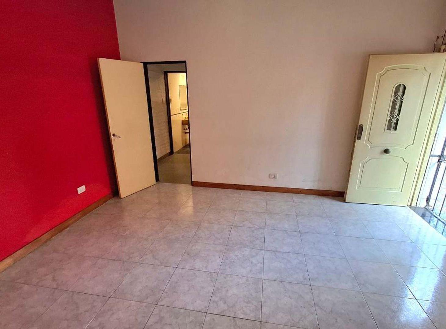 Foto de PH 3 AMBIENTES VENTA LANUS OESTE CON TERRAZA, imagen 4