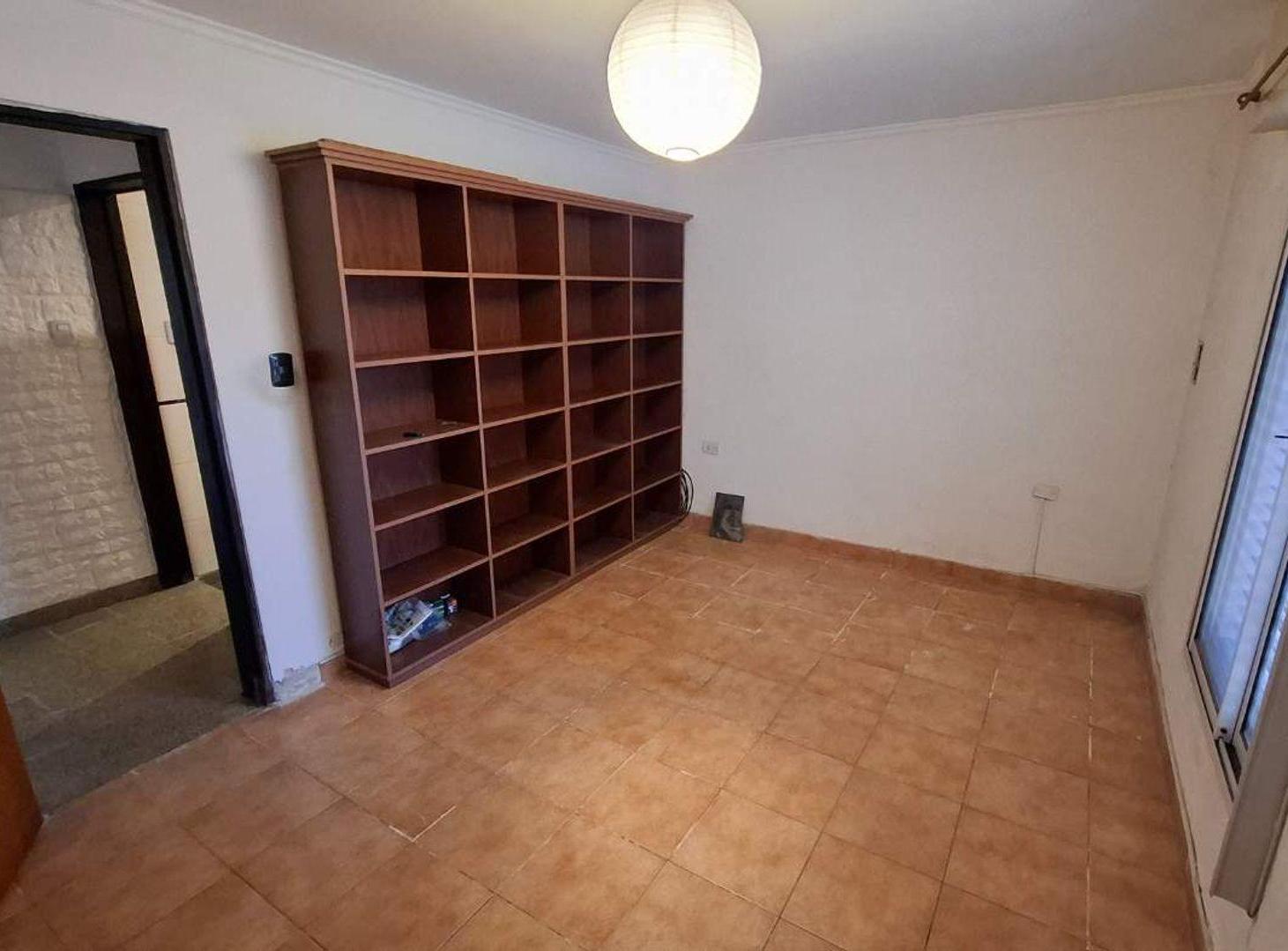 Foto de PH 3 AMBIENTES VENTA LANUS OESTE CON TERRAZA, imagen 5