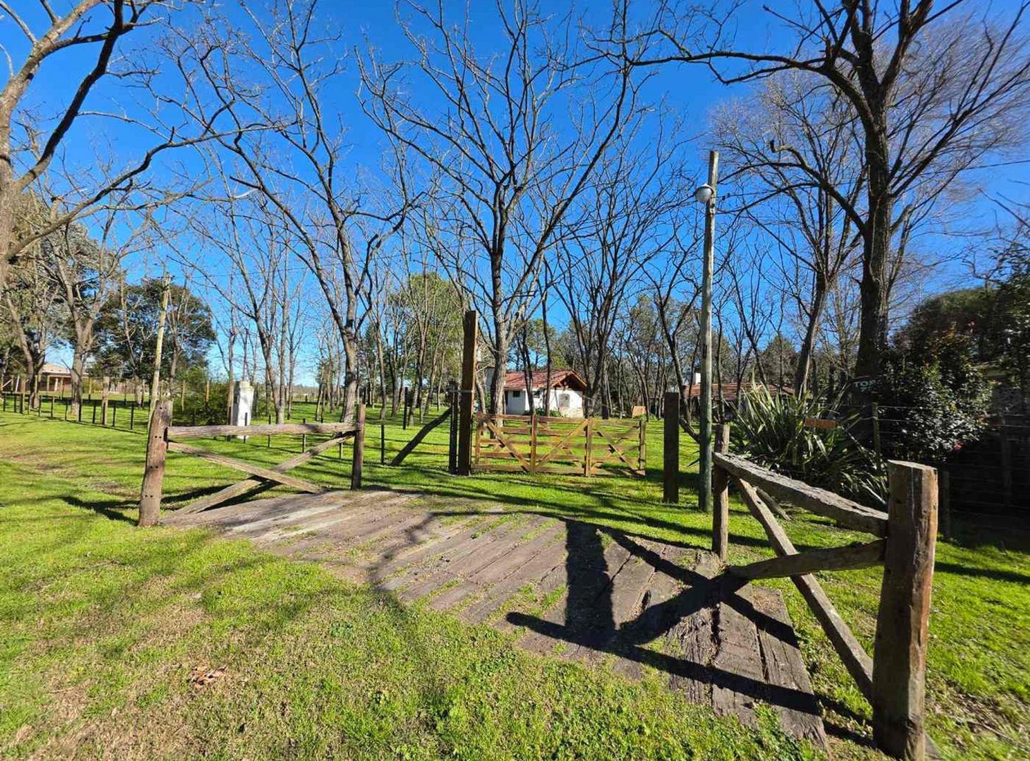 Foto de CASAQUINTA- VENTA- BO.PARQUE LAS ACACIAS BRANDSEN, imagen 1