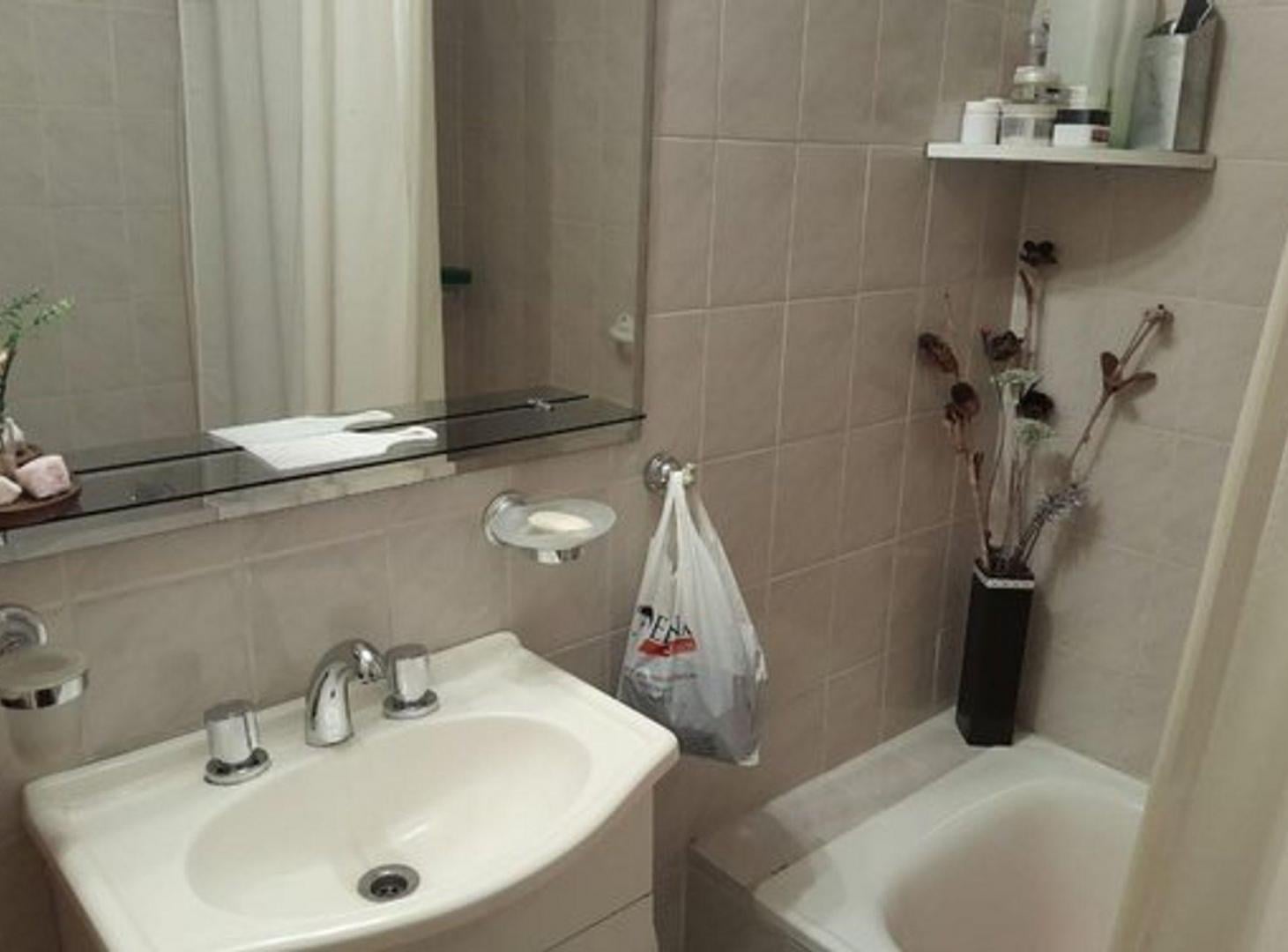 Foto de DEPARTAMENTO 2 AMB EN VENTA AVELLANEDA, imagen 2