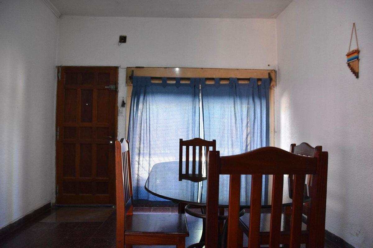 Foto de Casa 3 ambientes en venta en Banfield con cochera, imagen 4