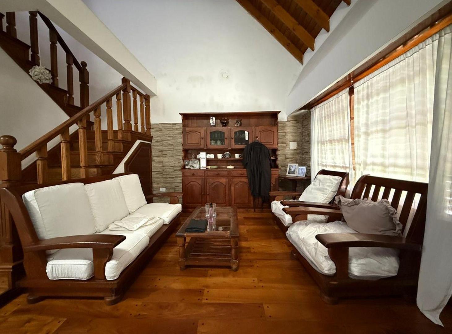 Foto de CHALET 4 AMBIENTES EN VENTA LOMAS DE ZAMORA PATIO, imagen 2