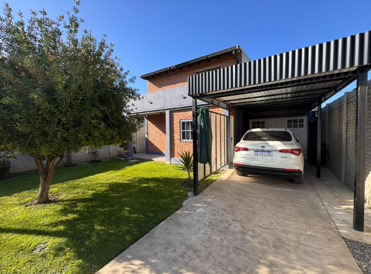 Foto de CASA VENTA SAN VICENTE AMPLIO LOTE QUINCHO COCHERA, imagen 1