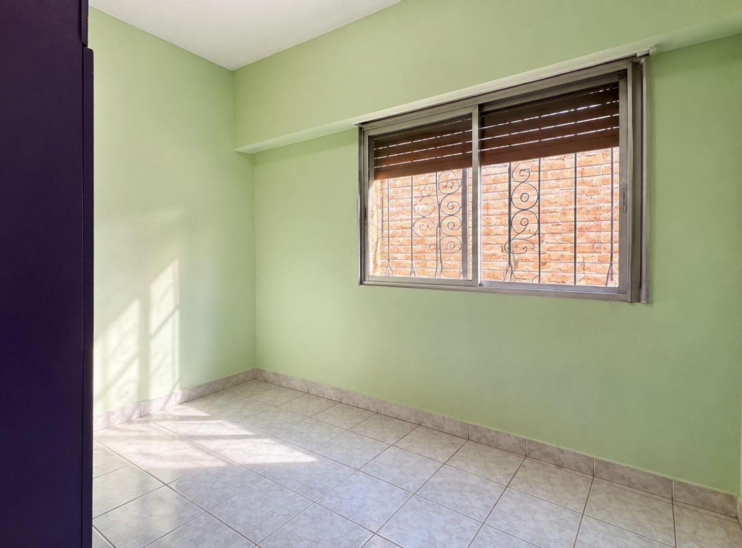 Foto de CASA EN VENTA CON 3 DEPARTAMENTOS + LOCAL, imagen 5