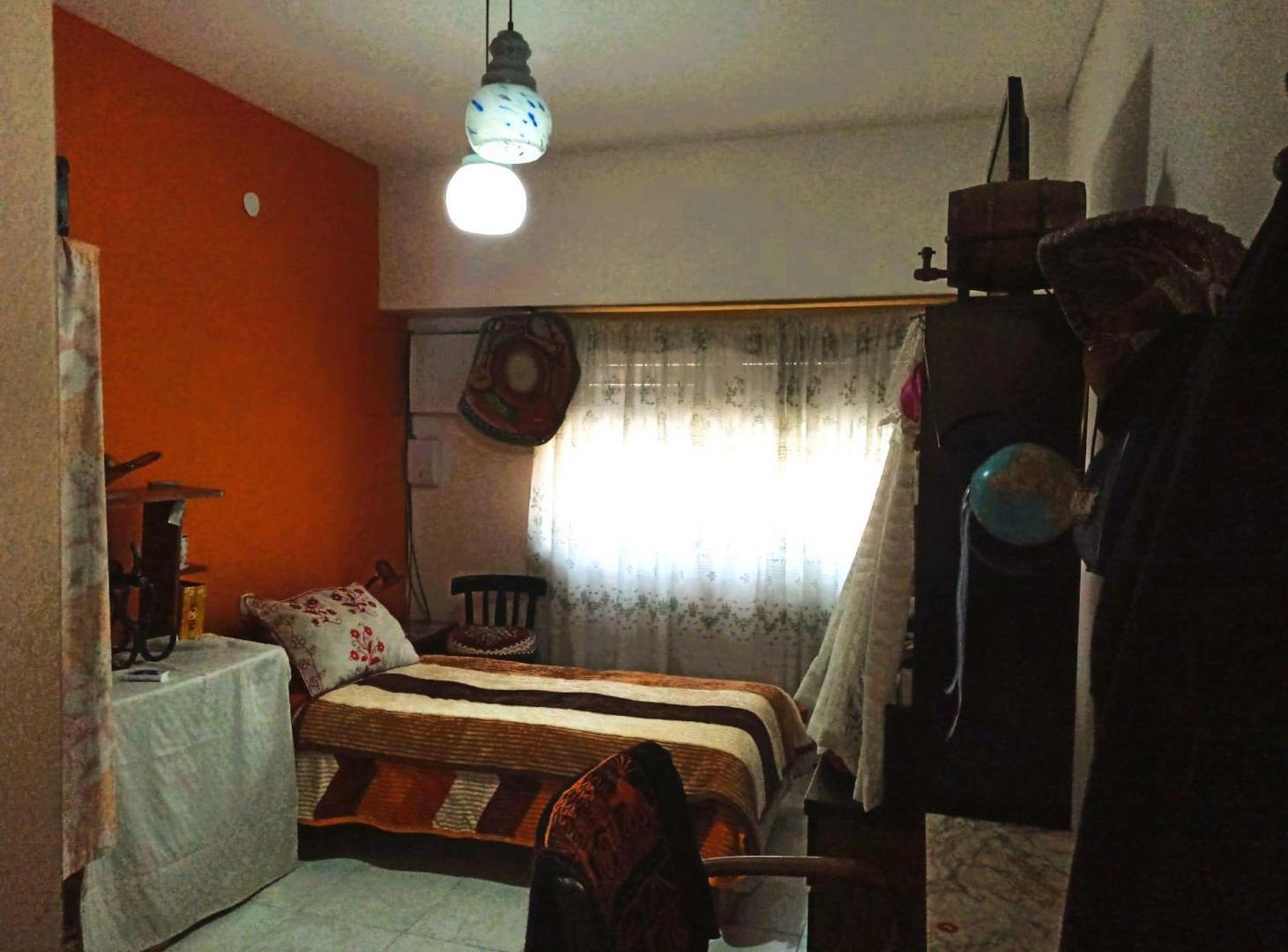 Foto de PH AL FRENTE VENTA LANUS CON GARAJE Y TERRAZA, imagen 4