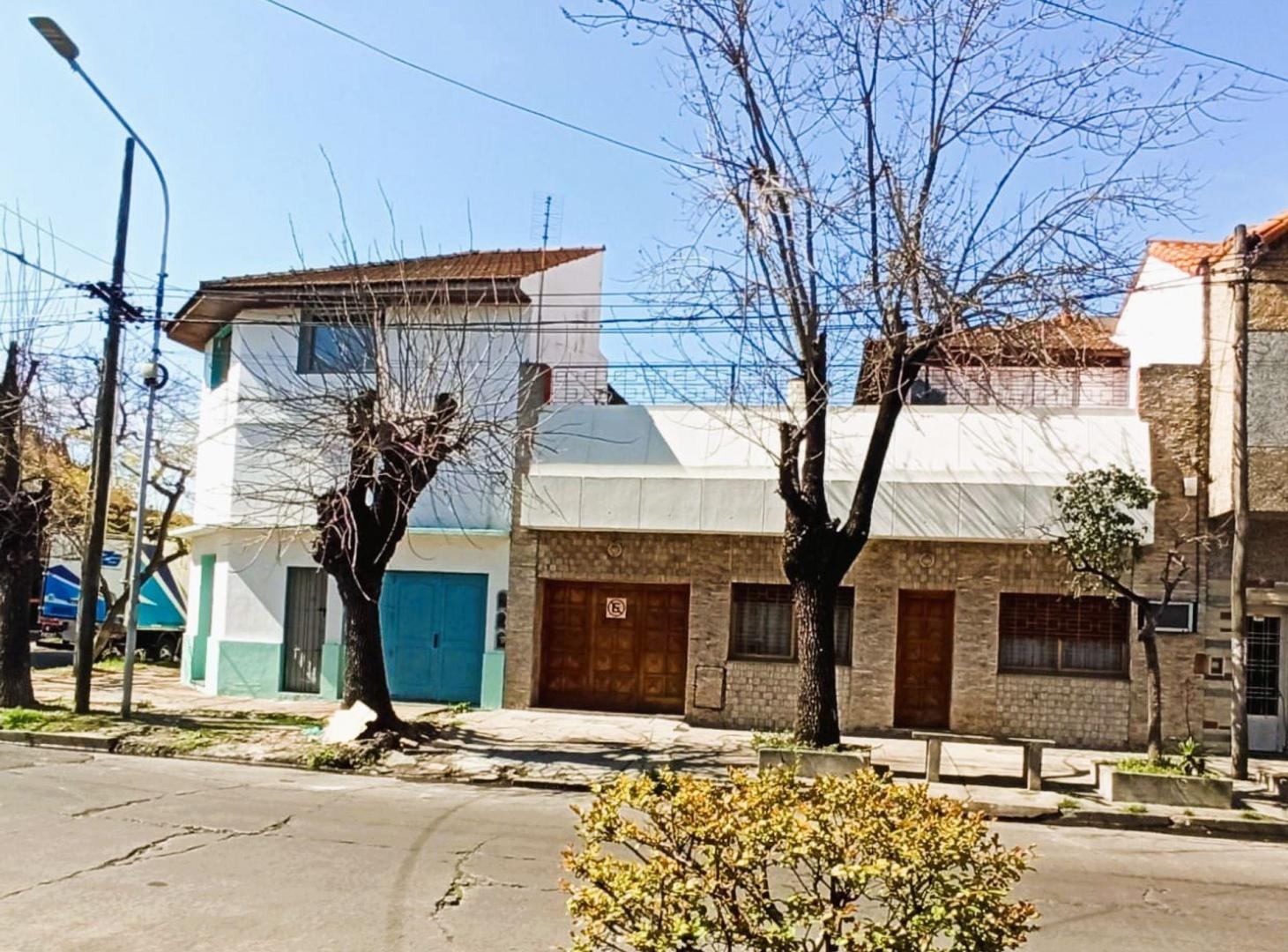 Foto de PH AL FRENTE VENTA LANUS CON GARAJE Y TERRAZA, imagen 5