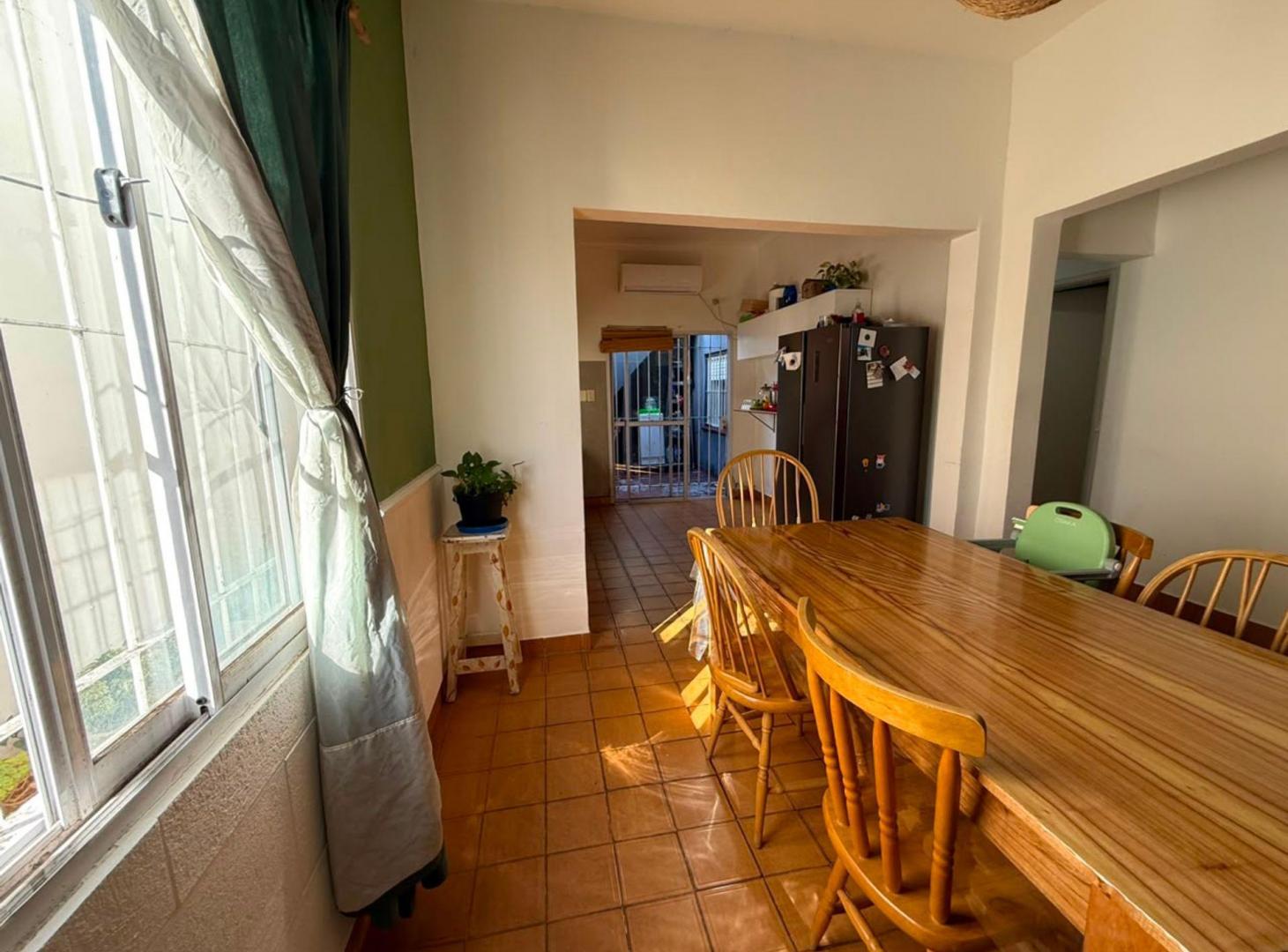 Foto de PH 4 AMBIENTES EN VENTA CON TERRAZA Y COCHERA, imagen 2