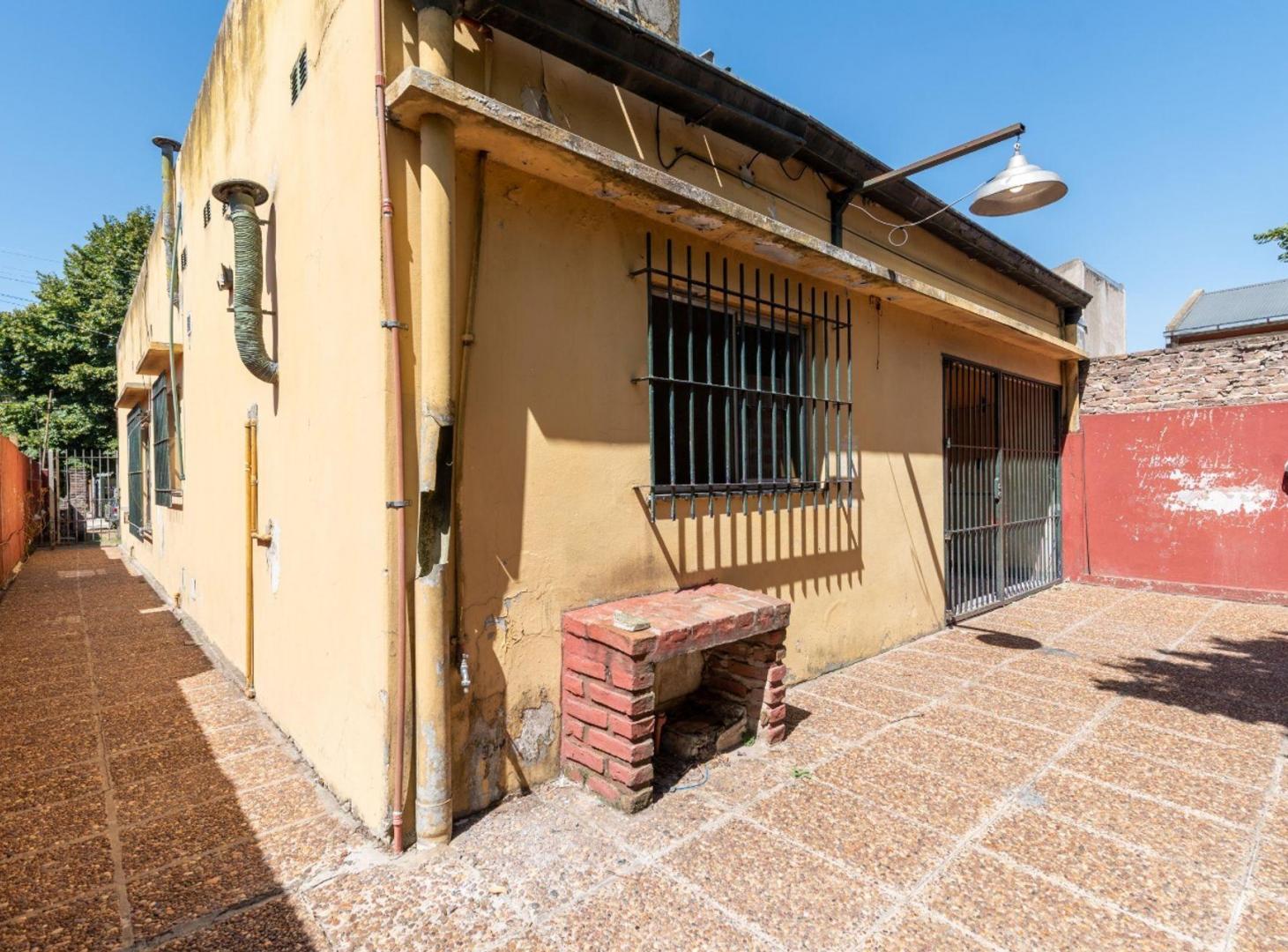 Foto de VENTA CASA TRES AMBIENTES CON TERRENO Y COCHERA, imagen 5
