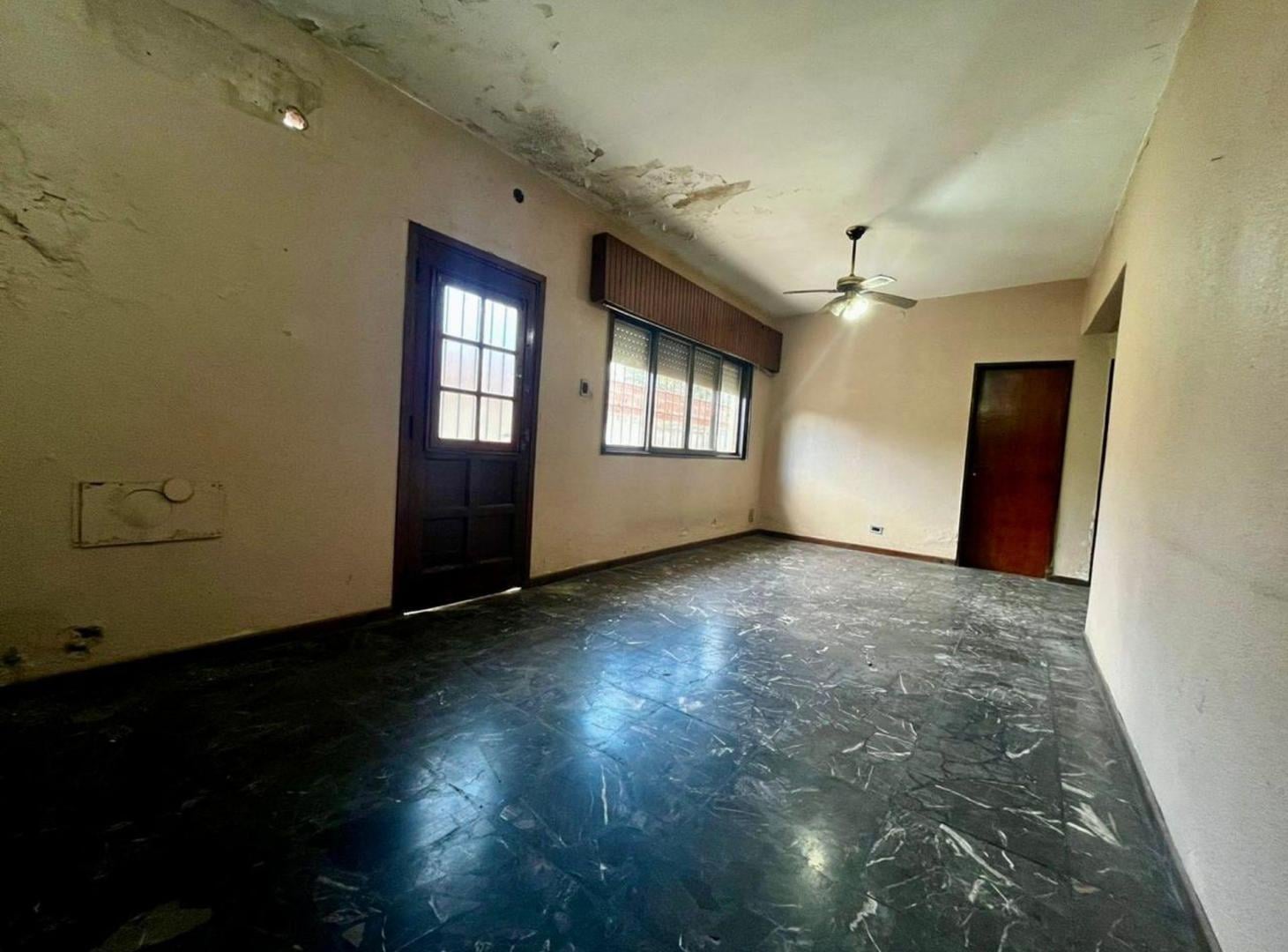 Foto de PH DOS AMBIENTES EN VENTA EN TEMPERLEY, imagen 3