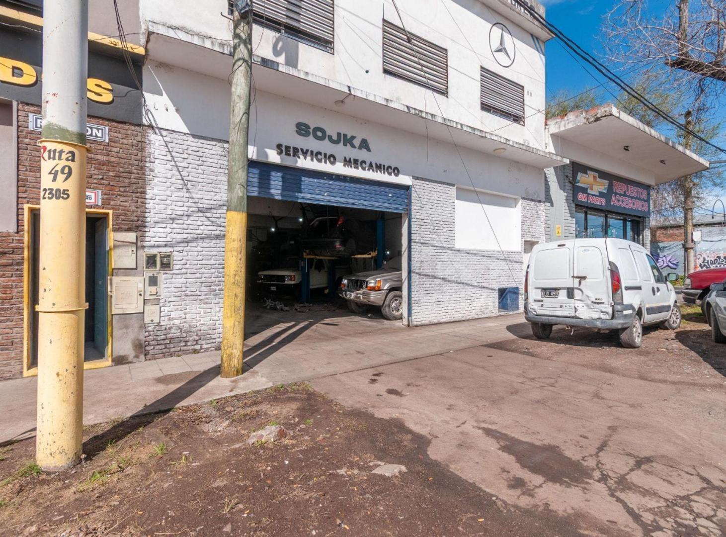 Foto de VENTA EN BLOQUE – DEPARTAMENTO / TALLER + GALPON, imagen 1