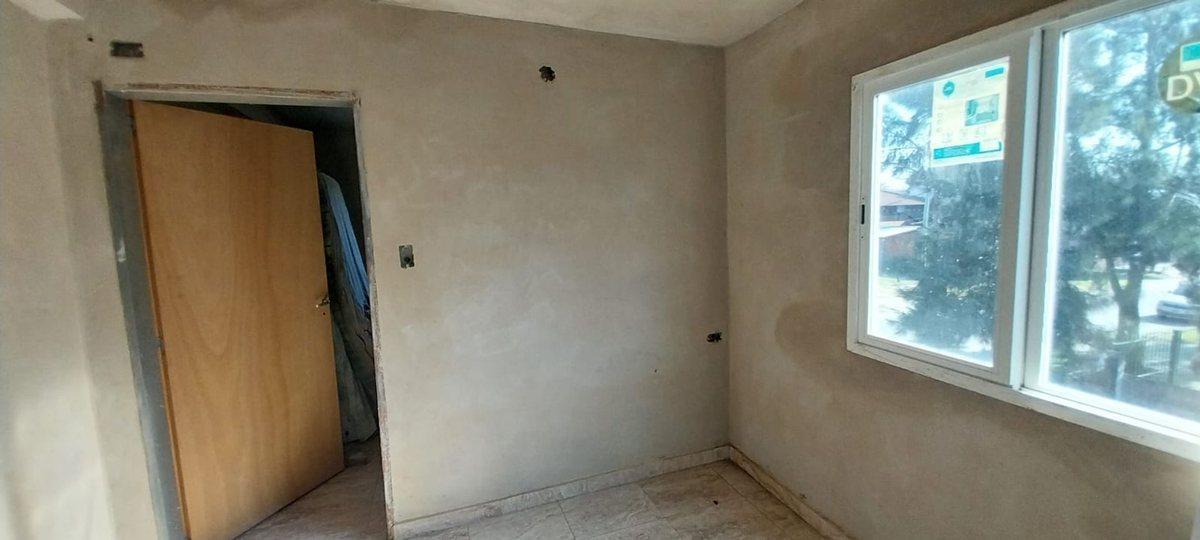 Foto de CASA 5 AMBIENTES VENTA LOMAS DE ZAMORA MAS DEPTO, imagen 4