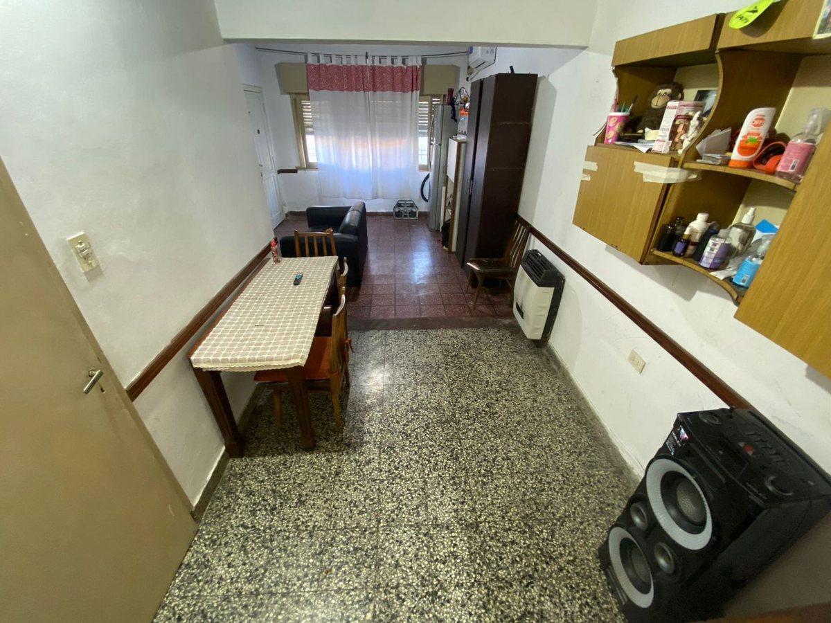 Foto de CASA 4 AMBIENTES EN VENTA EN LOMAS DE ZAMORA, imagen 2