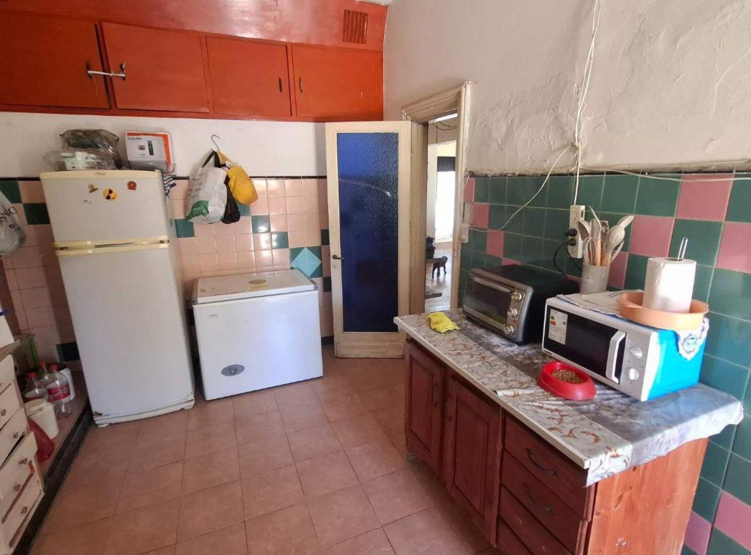 Foto de CASA 3 AMBIENTES CON GRAN FONDO COCHERA Y TERRAZA, imagen 5