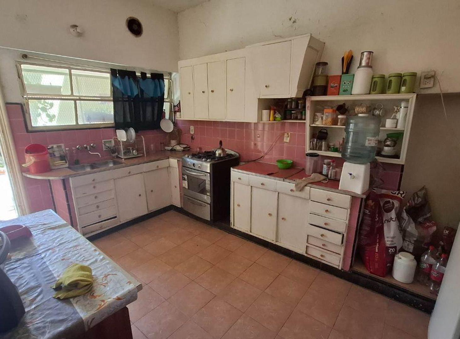 Foto de CASA 3 AMBIENTES CON GRAN FONDO COCHERA Y TERRAZA, imagen 3