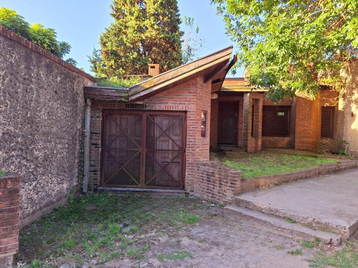 Foto de CASA 4 AMBIENTES A REFACCIONAR VENTA LOMAS, imagen 2
