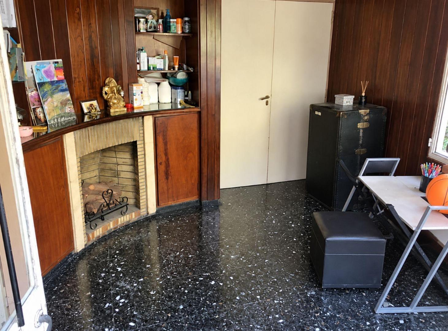 Foto de CASA 5 AMBIENTES VENTA CON COCHERA PATIO BANFIELD, imagen 3