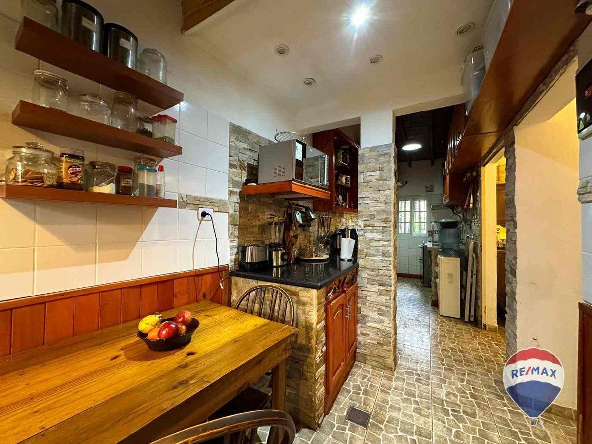 Foto de CASA 5 AMBIENTES MAS DEPARTAMETO PILETA GARAJE, imagen 5