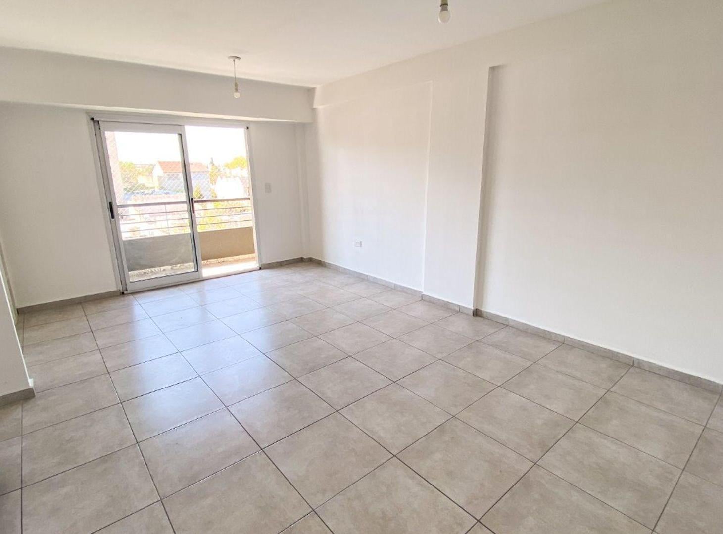 Foto de MONOAMBIENTE VENTA LANUS OESTE CON TERRAZA Y SUM, imagen 5