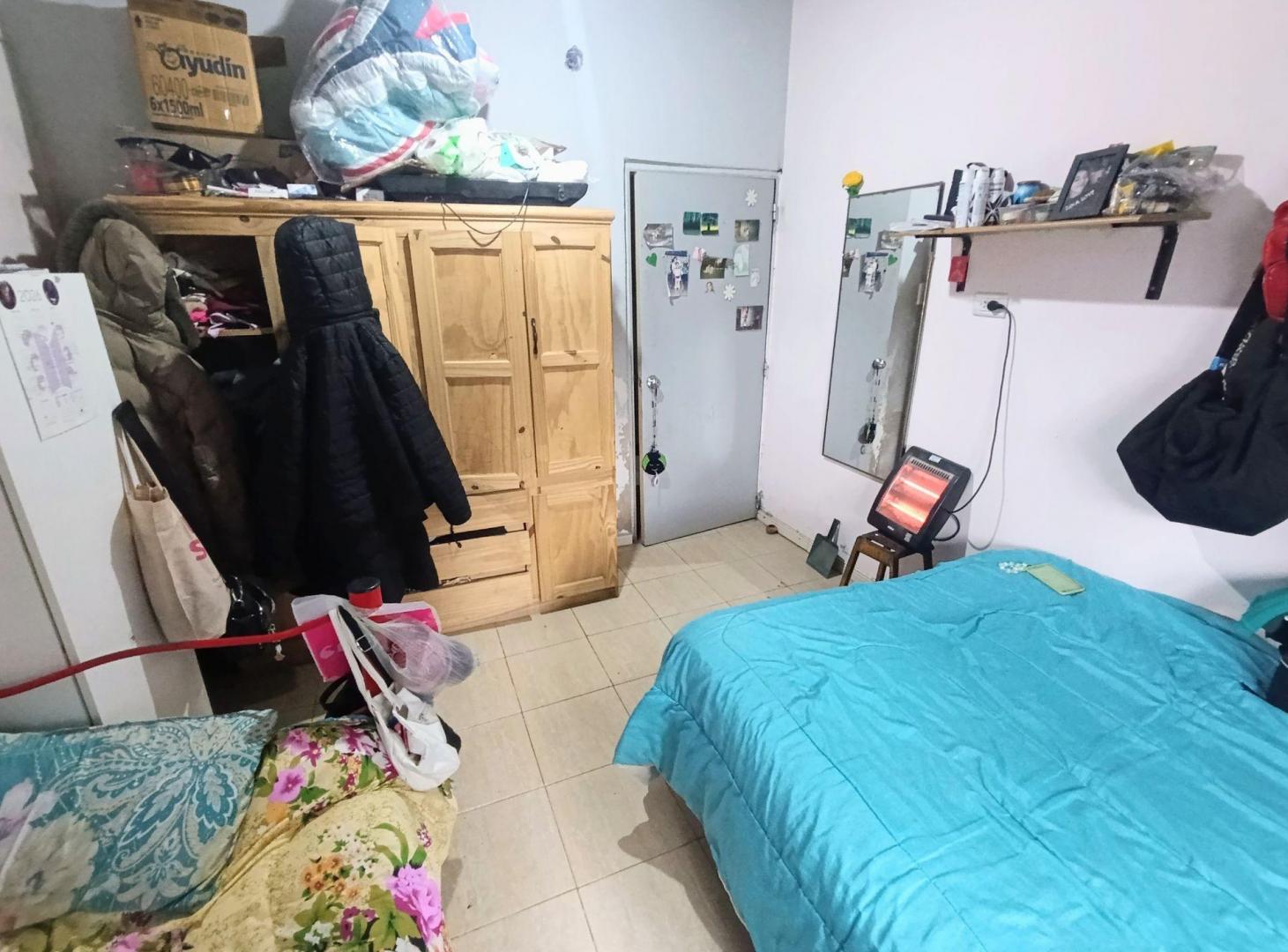 Foto de CASA 5 AMB EN VENTA BURZACO CON LOCAL, imagen 4