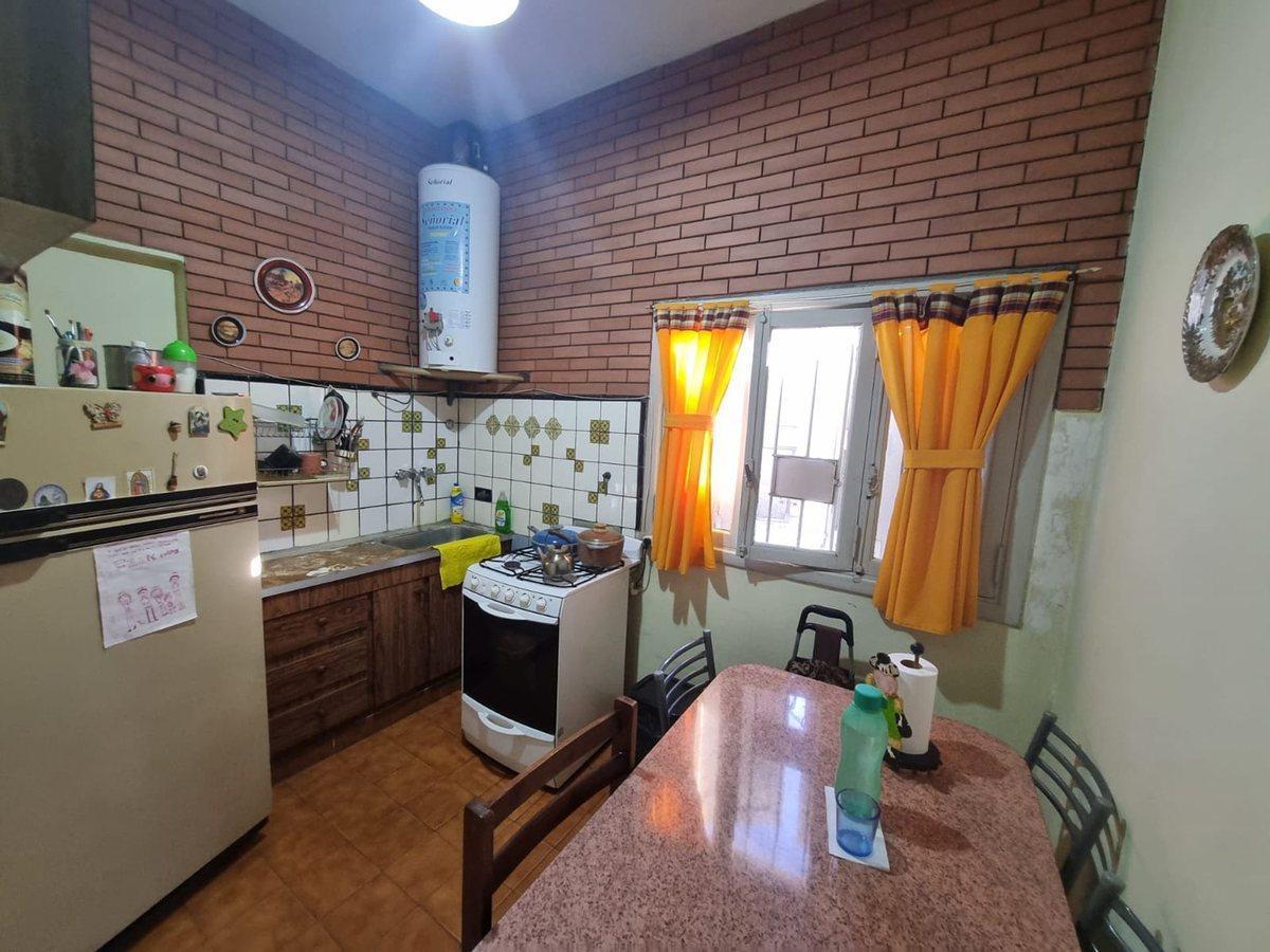 Foto de VENTA PH 2 AMBIENTES APTO CREDITO LOMAS DE ZAMORA, imagen 1