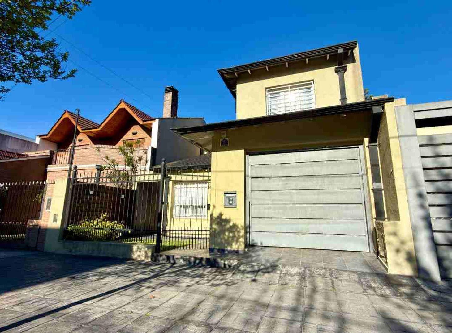 Foto de CASA 5 AMBIENTES VENTA LOMAS DE ZAMORA CON PILETA, imagen 3