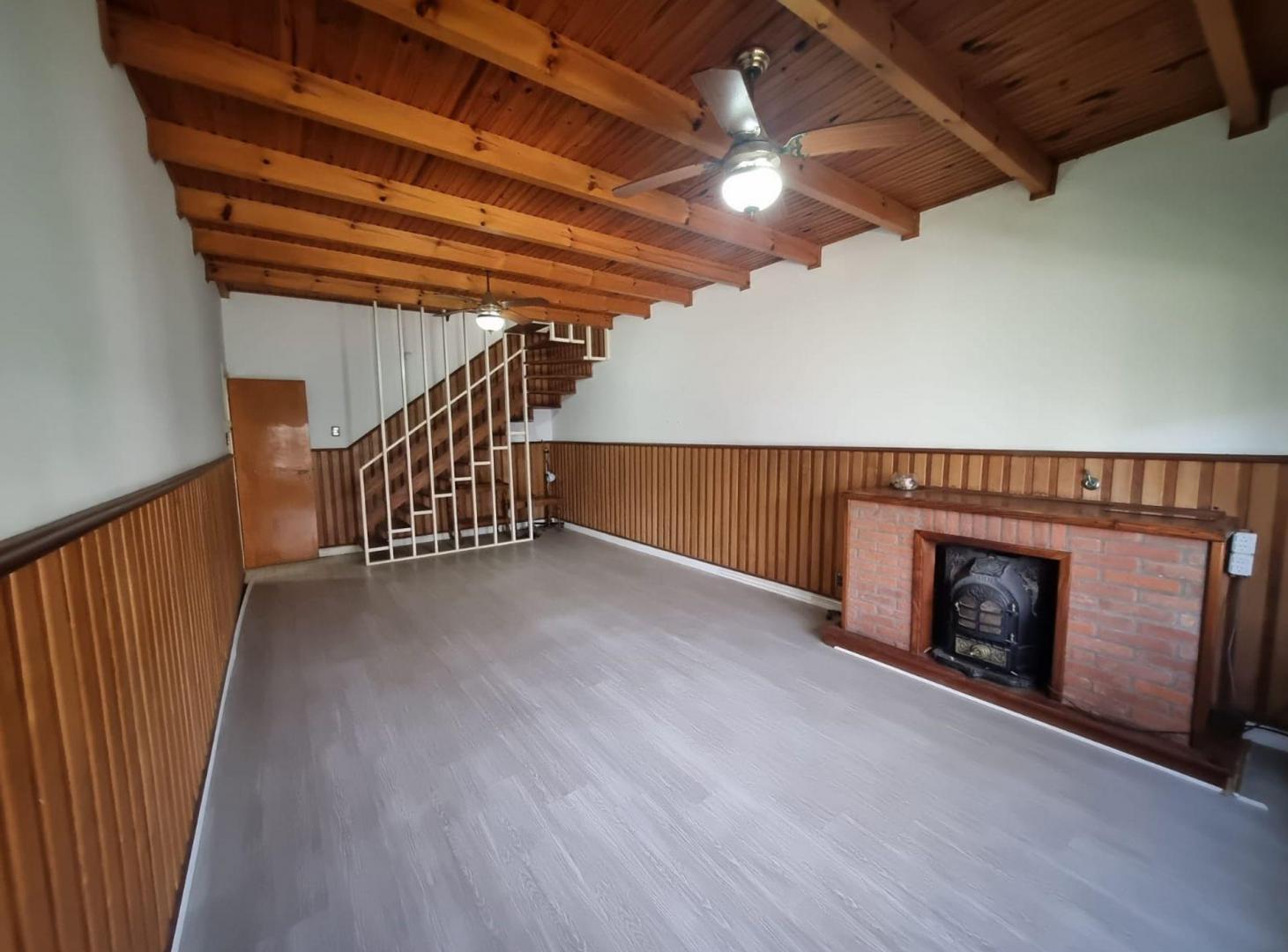 Foto de CASA 6 AMBIENTES VENTA CHALET PATIO ADROGUE, imagen 2