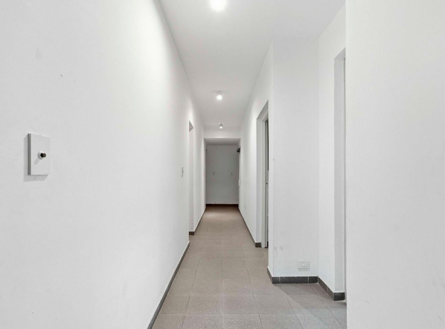 Foto de VENTA DEPTO CENTRO DE ADROGUE CON COCHERA, imagen 5
