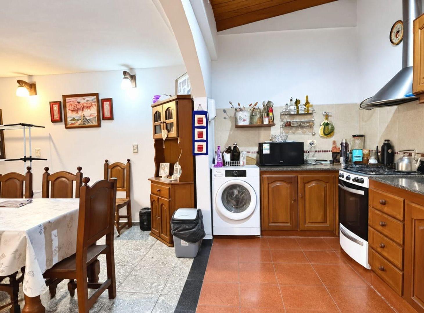 Foto de CASA 4 AMBIENTES EN VENTA CON DEPARTAMENTO, imagen 5