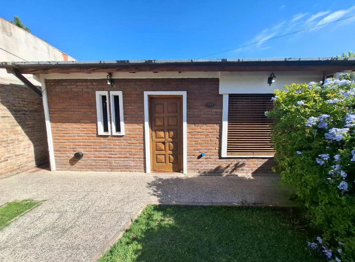 Foto de CASA 4 AMBIENTES VENTA TEMPERLEY JARDIN 2 FAMILIAS, imagen 5