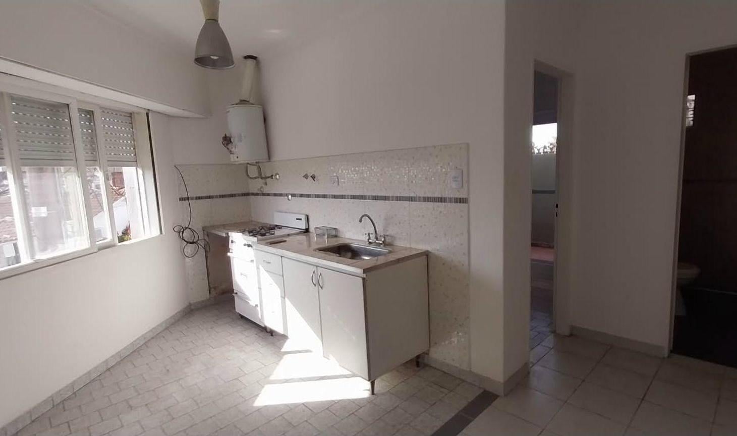 Foto de DEPARTAMENTO 2 AMBIENTES EN ALQUILER EN TEMPERLEY, imagen 2