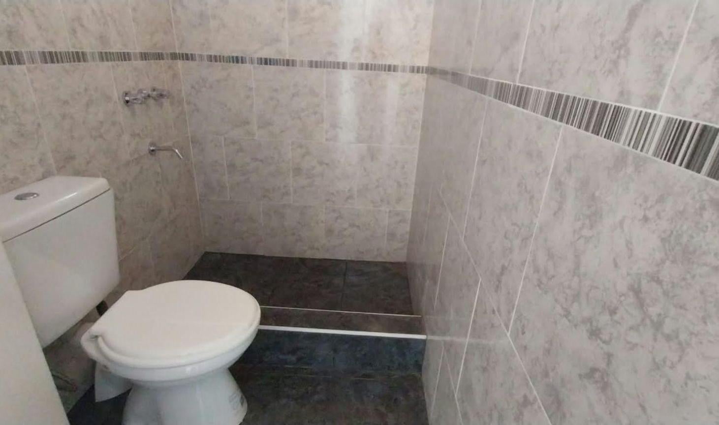 Foto de DEPARTAMENTO 2 AMBIENTES EN ALQUILER EN TEMPERLEY, imagen 5