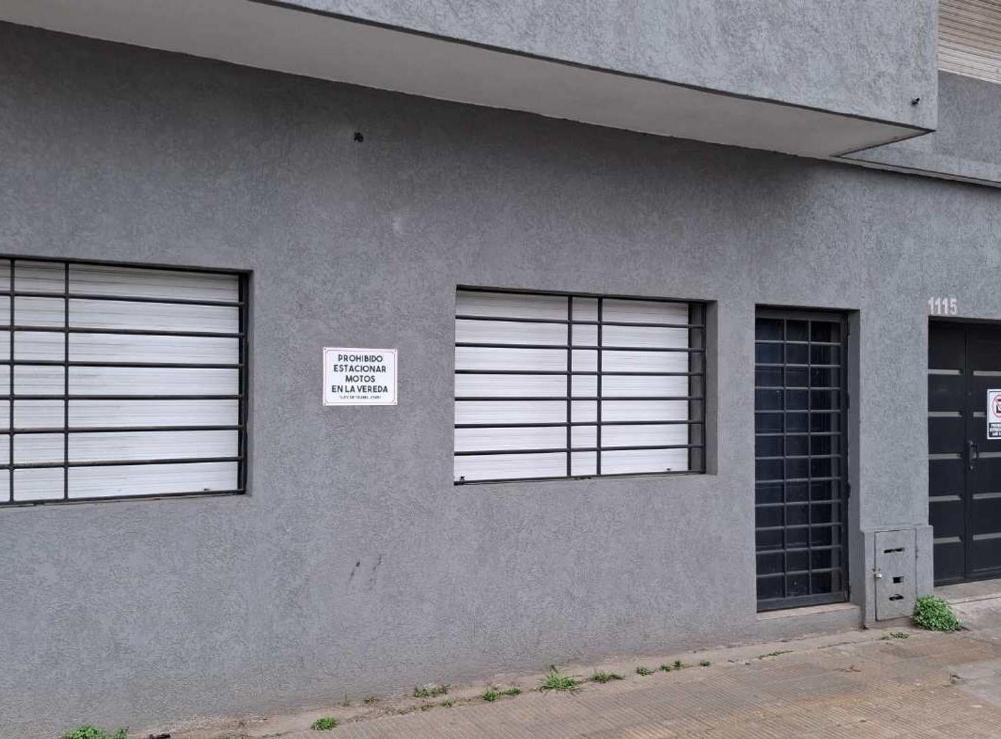 Foto de CASA 3 AMBIENTES VENTA LLAVALLOL JARDÍN COCHERA, imagen 3