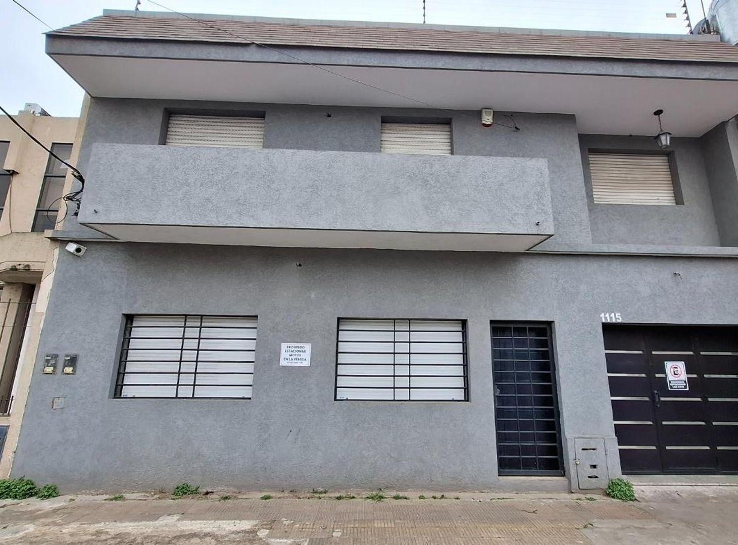Foto de CASA 3 AMBIENTES VENTA LLAVALLOL JARDÍN COCHERA, imagen 2