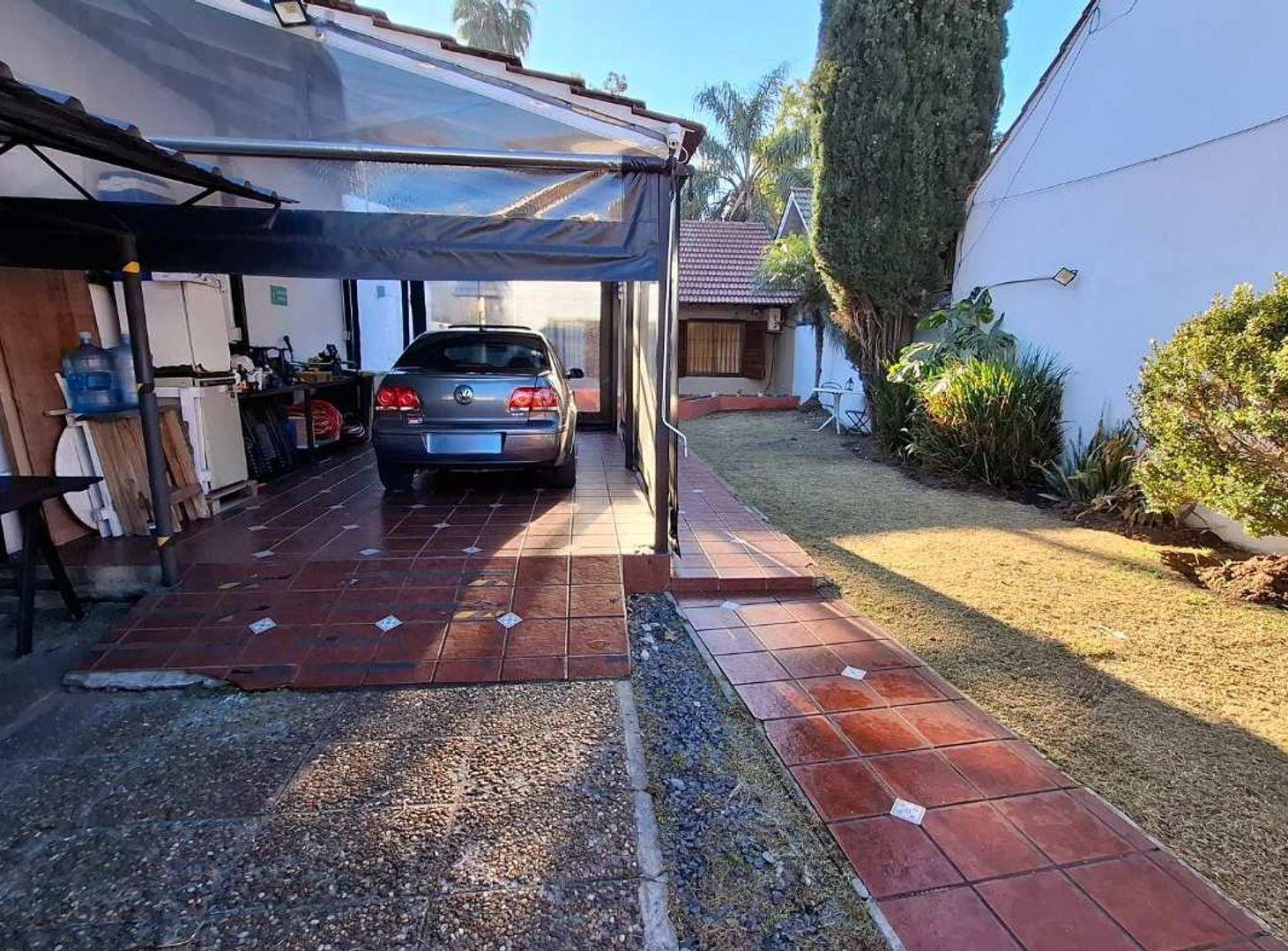 Foto de CASA 4 AMBIENTES VENTA TEMPERLEY JARDIN CON PILETA, imagen 3