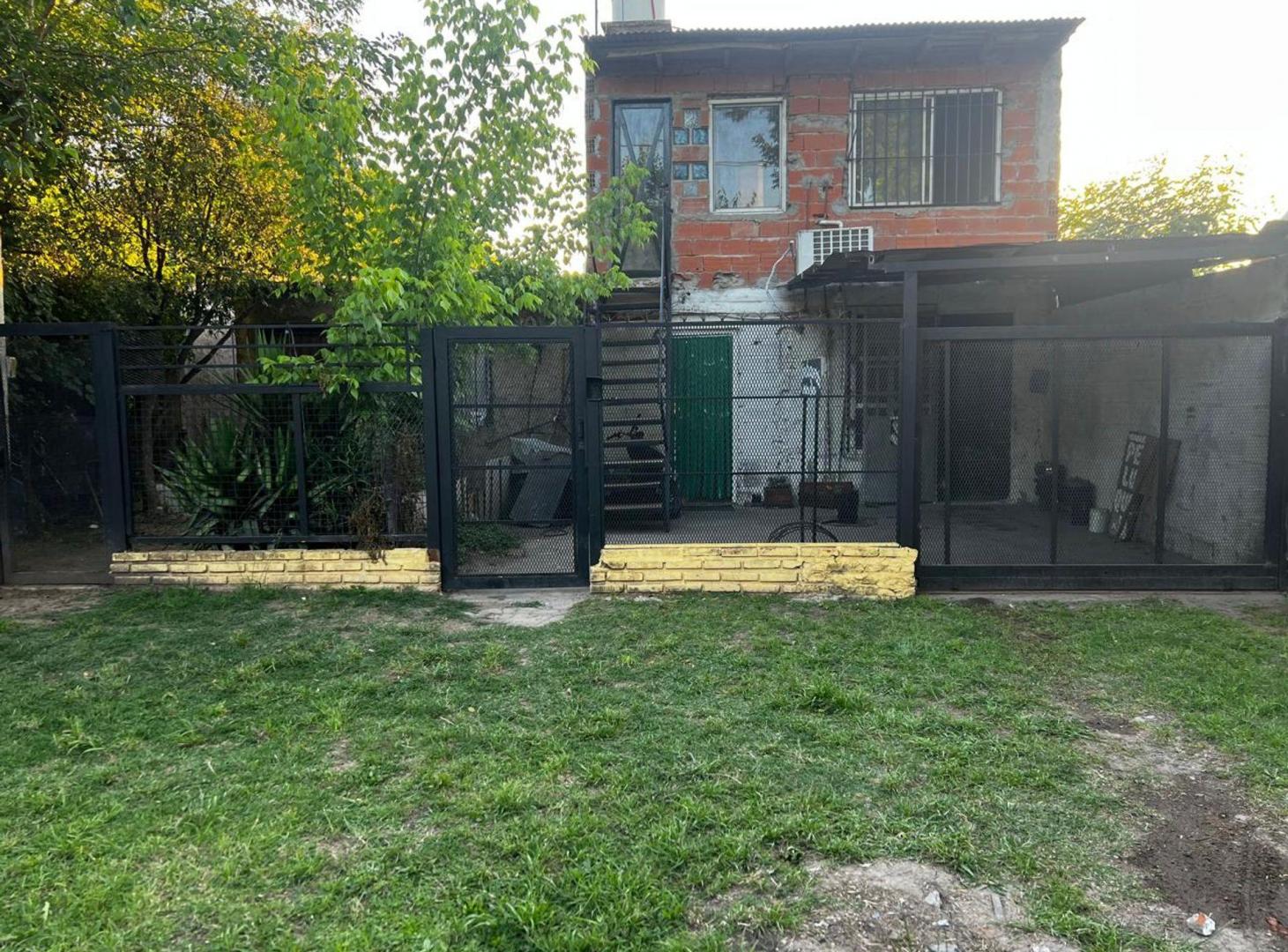 Foto de CASA VENTA 3 AMBIENTES SAN VICENTE MAS 2 DEPTOS, imagen 3
