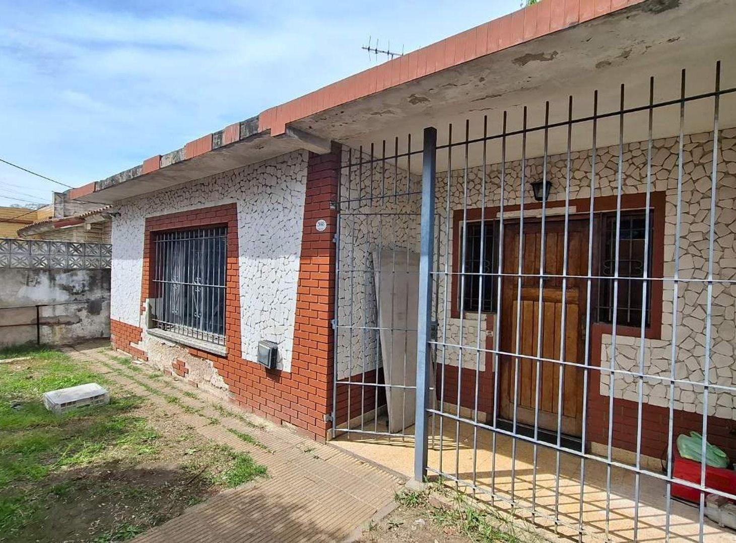 Foto de CASA 3 AMBIENTES VENTA LOMAS A REFACCIONAR 400 M2, imagen 1