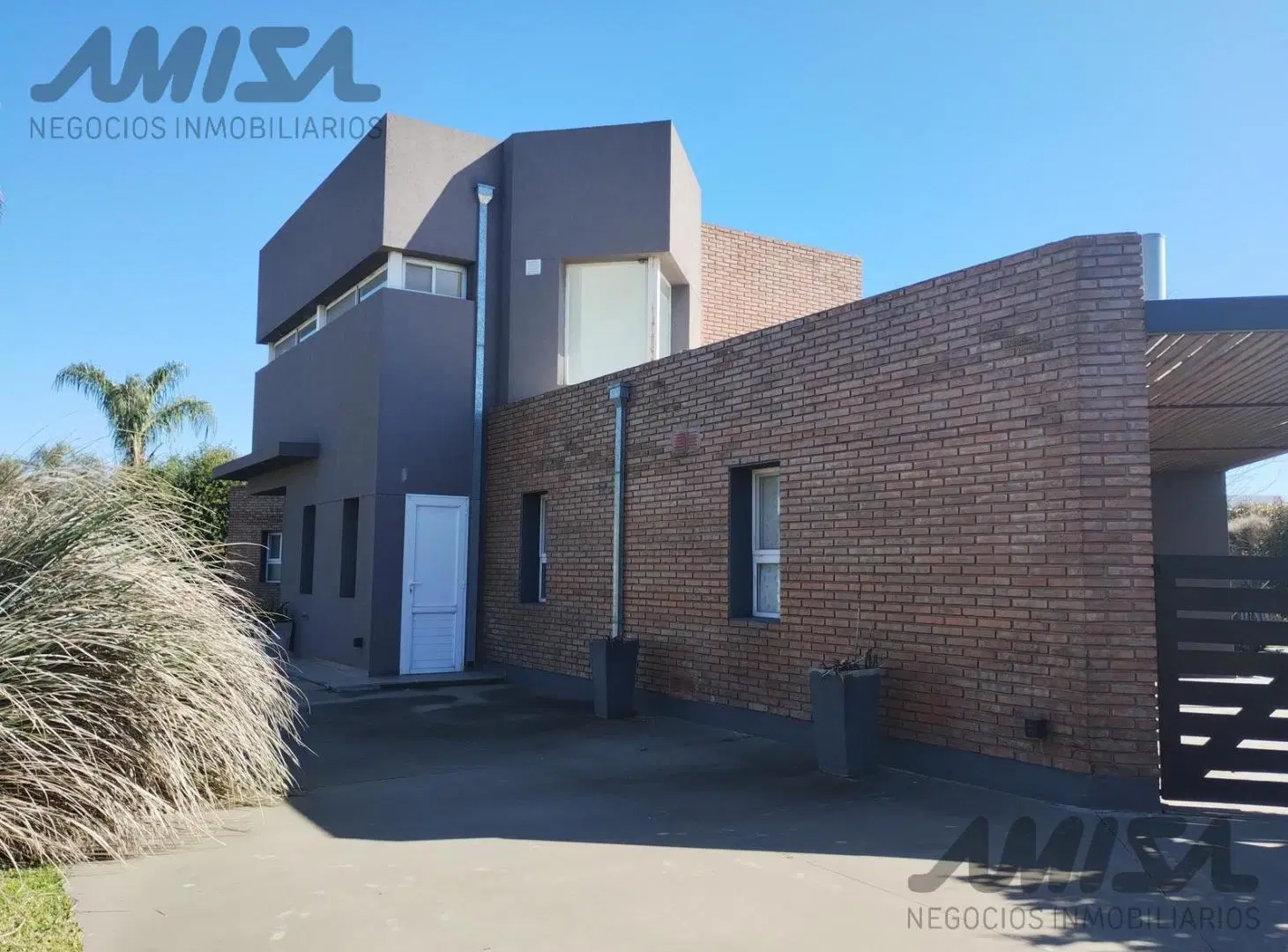 Casa en Cadaqués, Funes Hills, de 3 dormitorios, 3 baños, piscina. 1